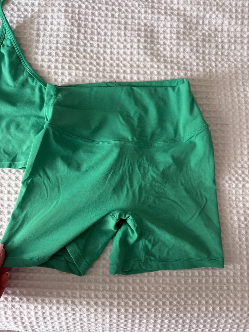PARAGON Green V-Neck Strappy Sports Bra and High-Waist Bike Shorts - Picture 4 of 8